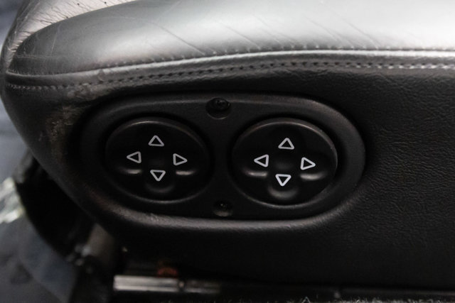 Used 1995 Porsche 911 Carrera RWD image 45