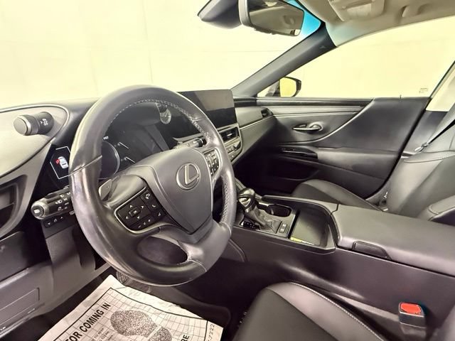 Certified 2023 Lexus ES 300h w/ Premium Package FWD image 7
