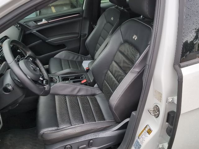 Used 2018 Volkswagen Golf R 4-Door image 9