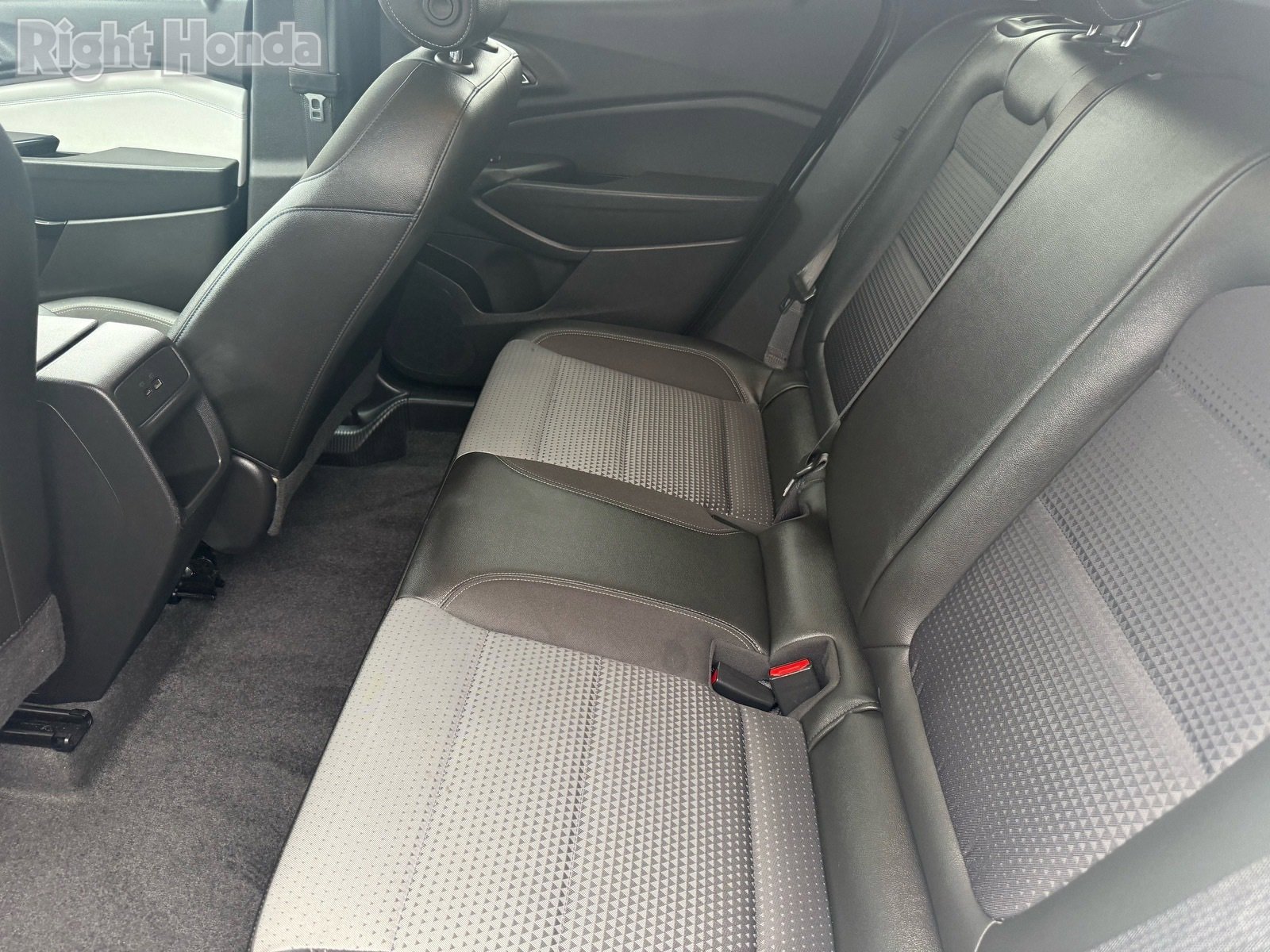 Used 2025 Chevrolet Trax LT image 26