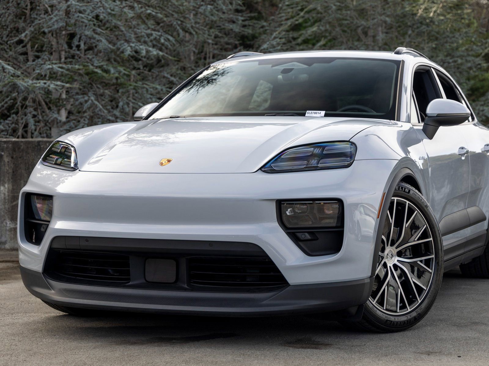 New 2025 Porsche Macan Electric image 7