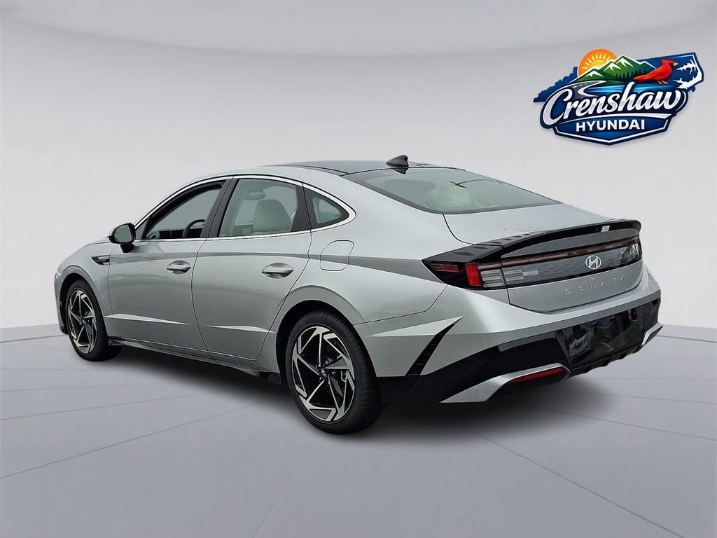Used 2025 Hyundai Sonata SEL FWD image 4