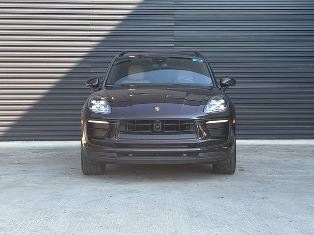 Certified 2023 Porsche Macan image 10