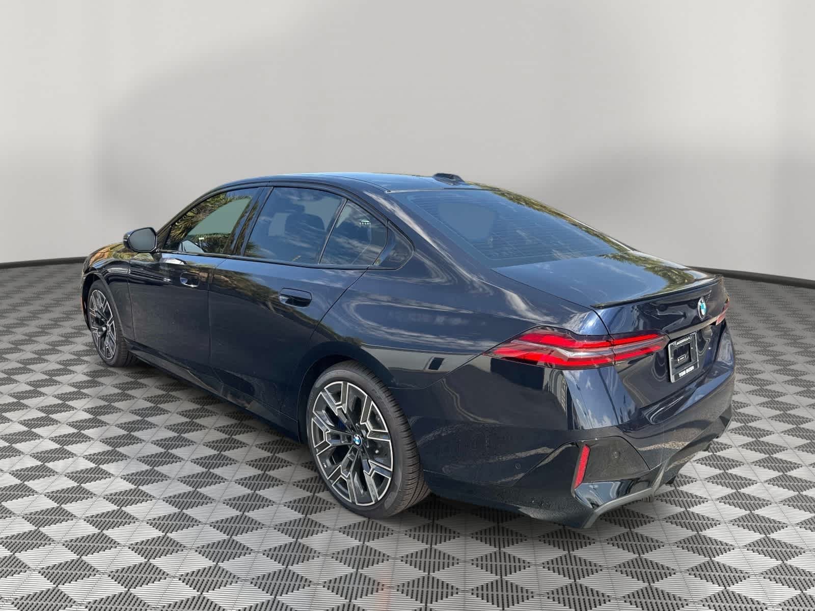 New 2026 BMW 530i w/ M Sport Package RWD image 5
