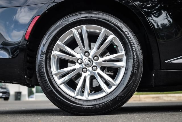Used 2015 Chrysler 300 C RWD image 12