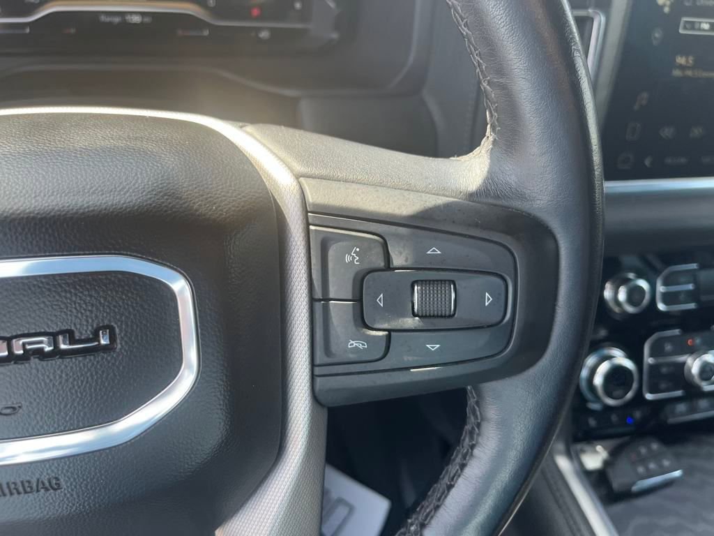 Used 2023 GMC Yukon Denali image 12