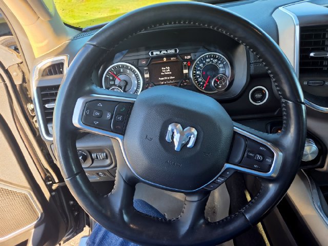 Used 2021 RAM 1500 Laramie AWD/4WD image 3