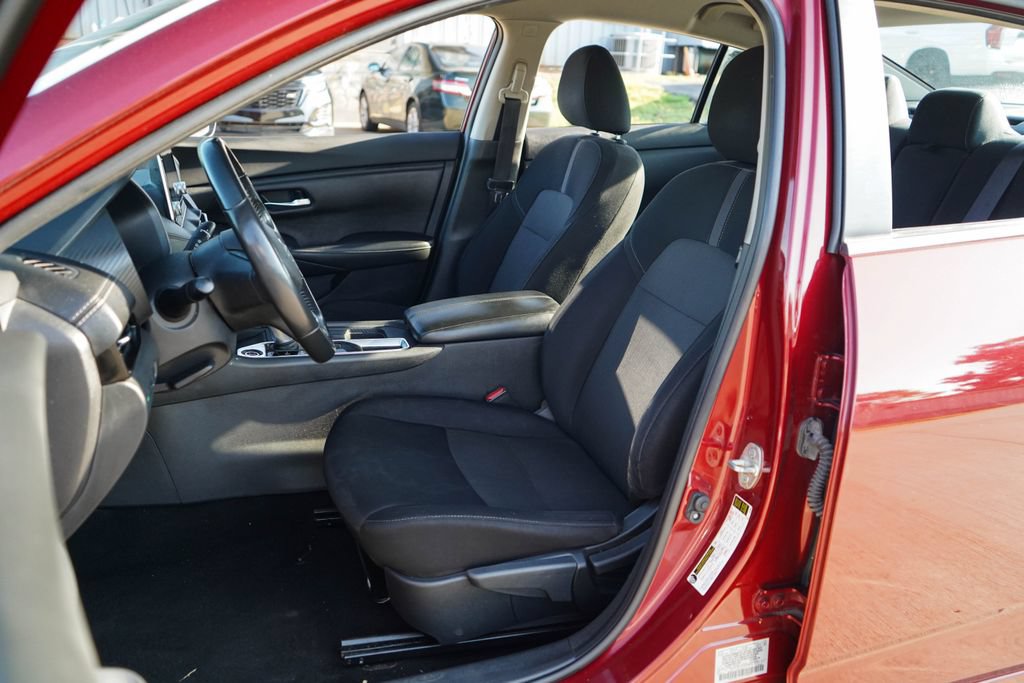 Used 2021 Nissan Sentra SV FWD image 7