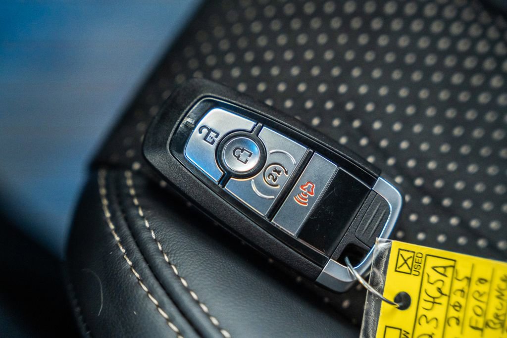 Used 2025 Ford Bronco Raptor AWD/4WD image 53