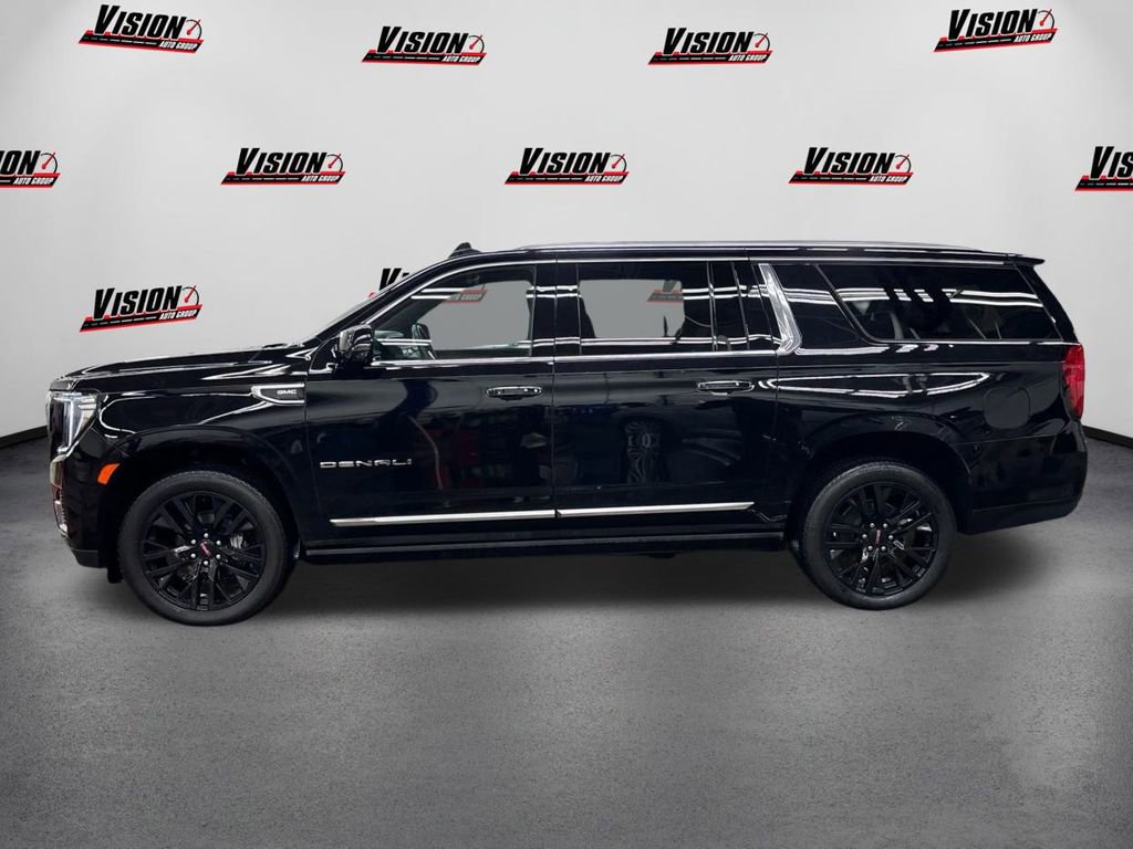 Used 2024 GMC Yukon XL Denali image 8