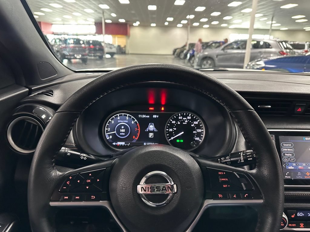 Used 2020 Nissan Kicks SR w/ SR Premium Package FWD image 18