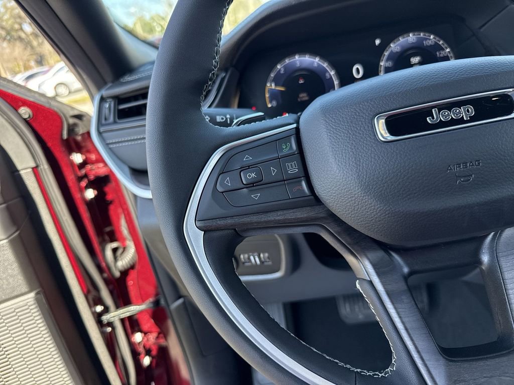 New 2026 Jeep Grand Cherokee Altitude AWD/4WD image 13