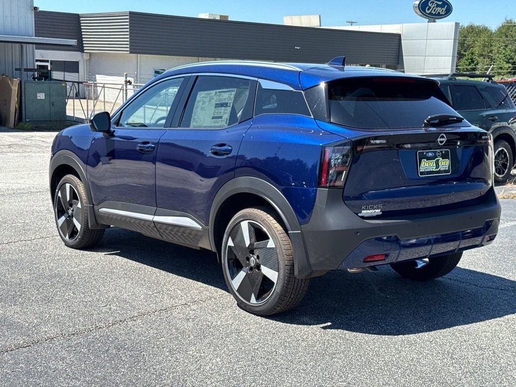 New 2025 Nissan Kicks SR w/ Interior Electronics Package image 5