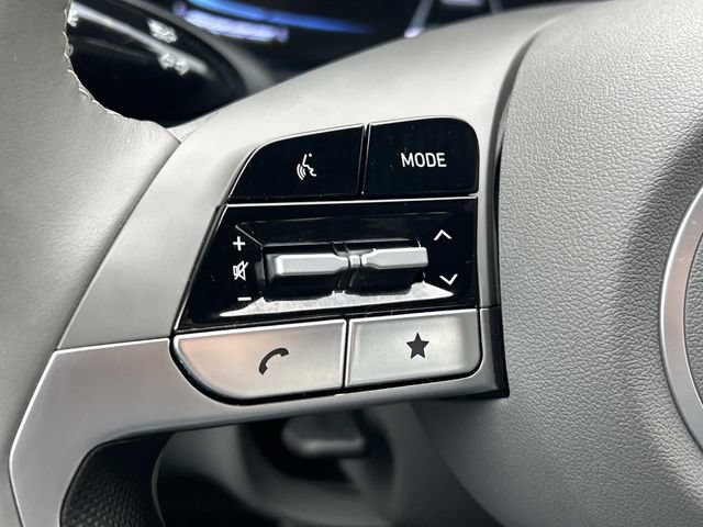 Certified 2025 Hyundai Elantra Sport FWD image 19