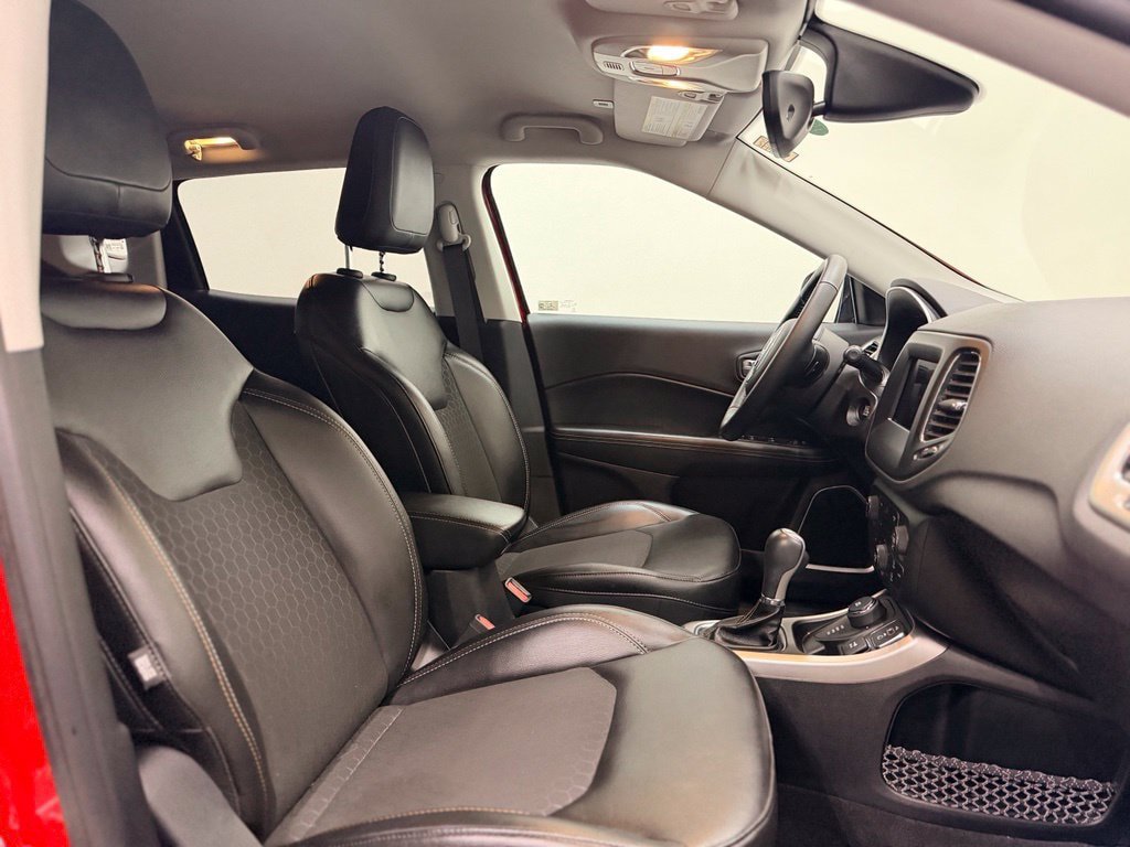 Used 2018 Jeep Compass Latitude w/ Popular Equipment Group AWD/4WD image 15