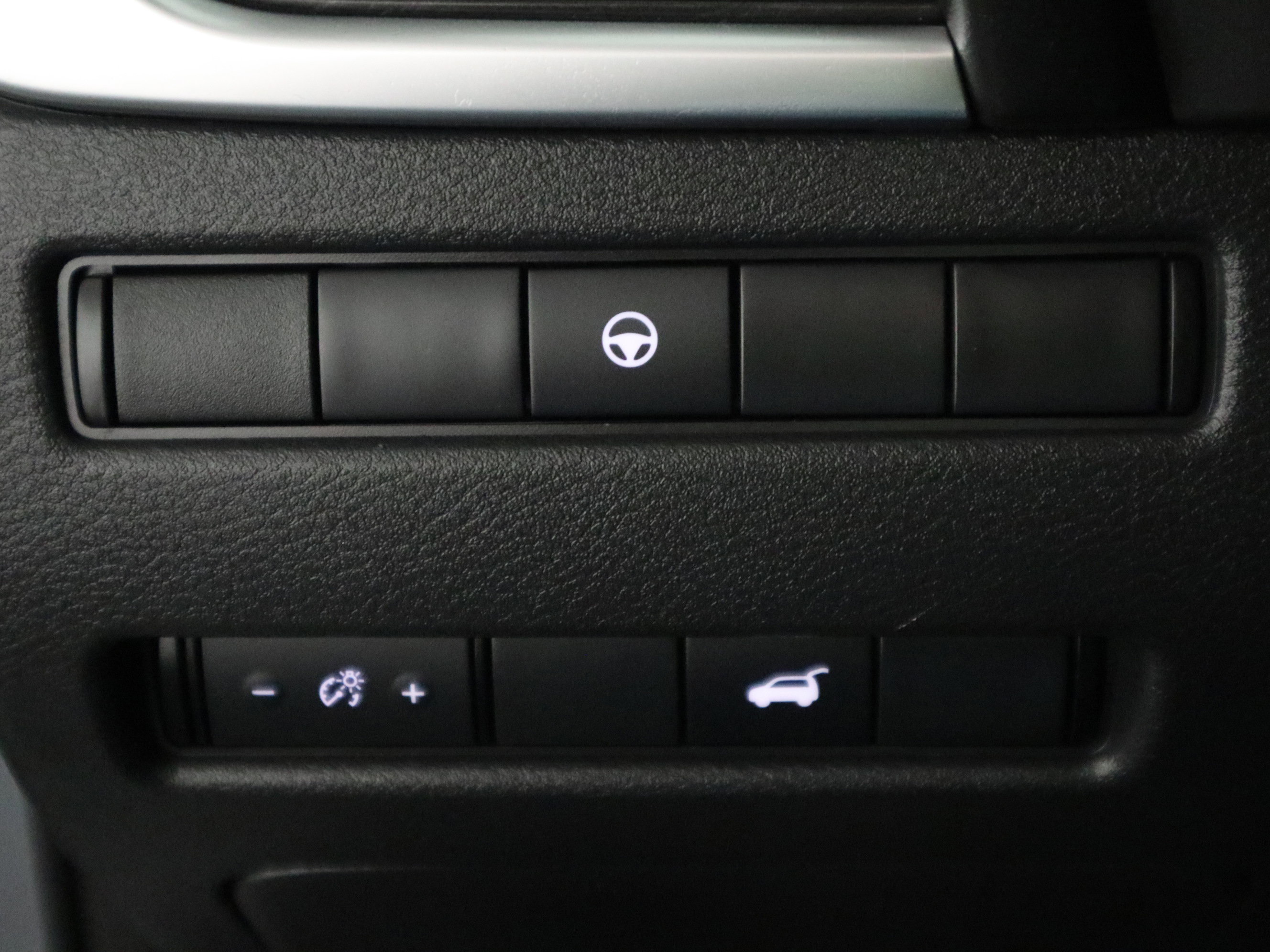 Used 2021 Nissan Rogue SL AWD/4WD image 33