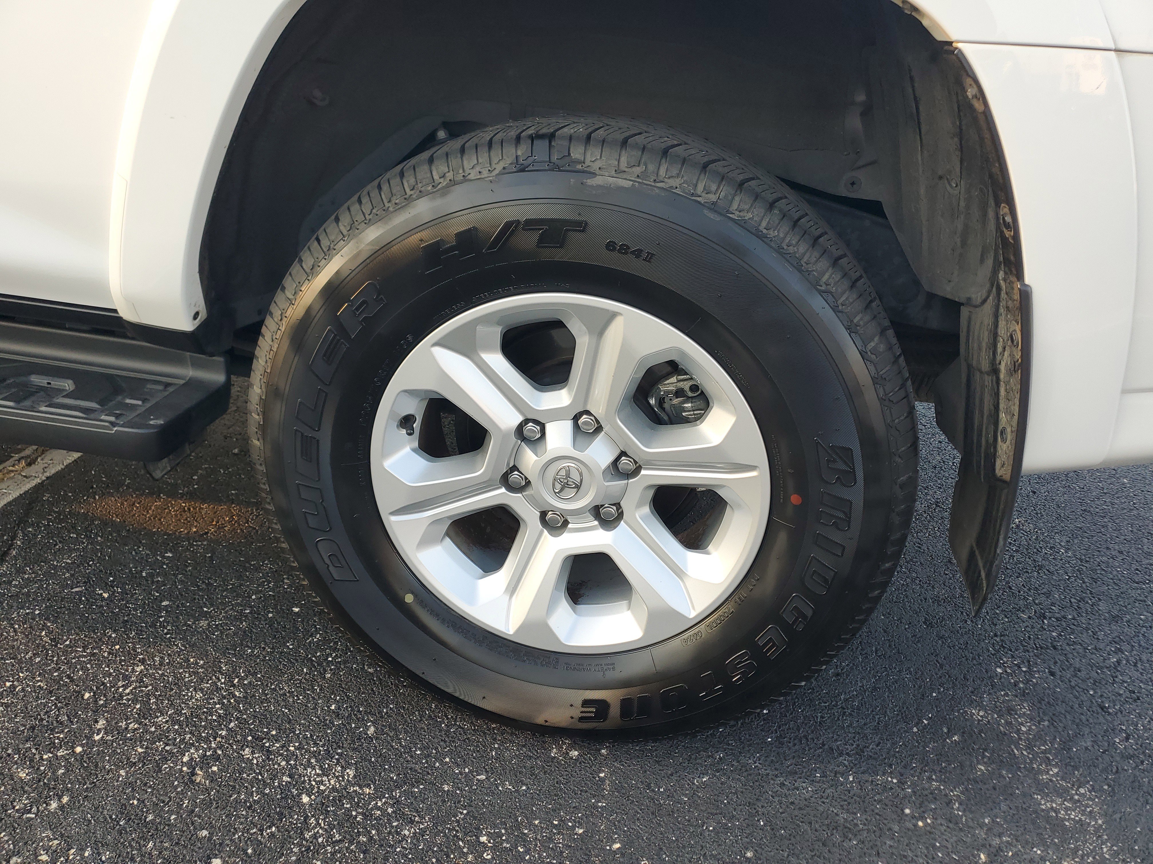 Certified 2024 Toyota 4Runner SR5 Premium image 8