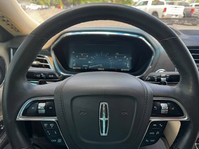 Used 2018 Lincoln Continental Reserve AWD/4WD image 22