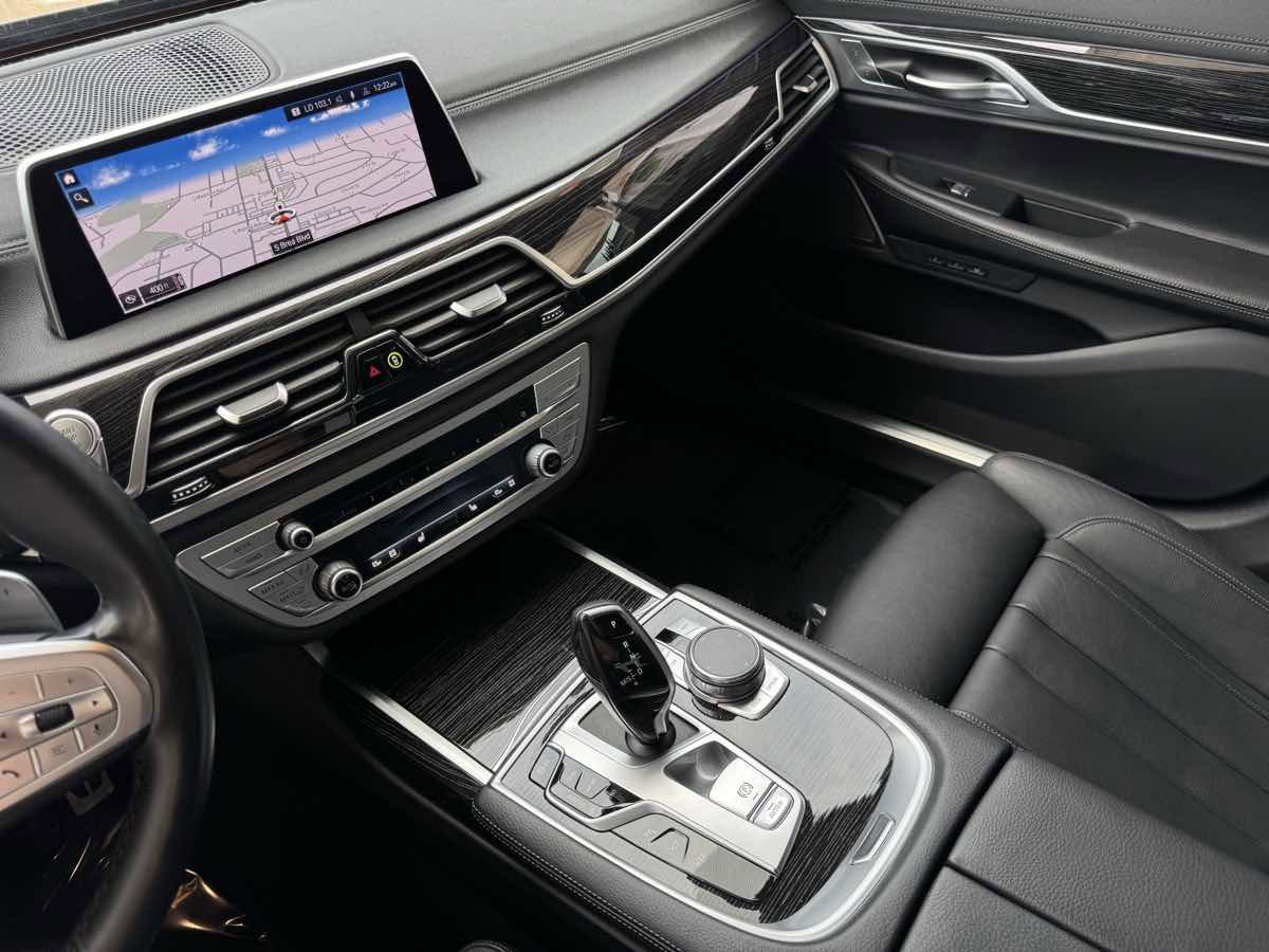 Used 2021 BMW 740i w/ M Sport Package image 16