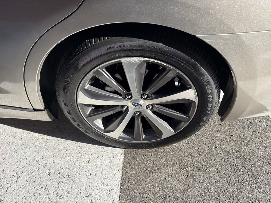 Used 2017 Subaru Legacy 2.5i Limited image 14