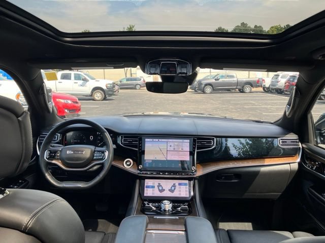 Used 2025 Jeep Grand Wagoneer 4WD w/ 8-Passenger Seating Package image 20