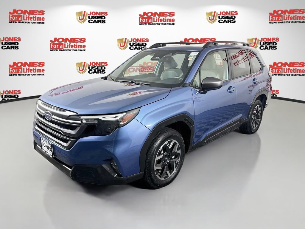 Used 2025 Subaru Forester Premium AWD/4WD image 13