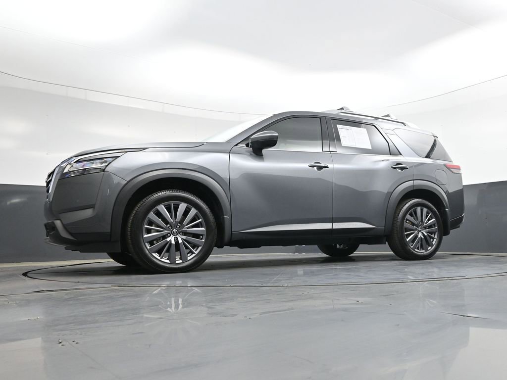 Used 2024 Nissan Pathfinder SL w/ SL Premium Package image 45