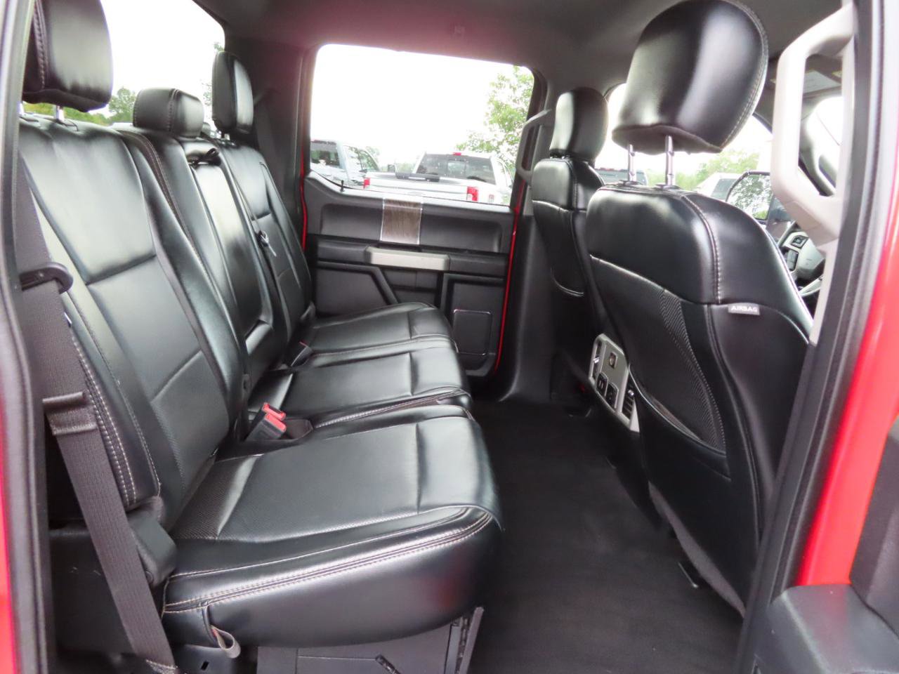 Used 2019 Ford F250 Lariat w/ Lariat Ultimate Package AWD/4WD image 44