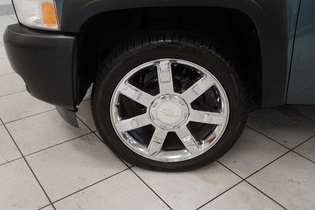 Used 2010 Chevrolet Silverado 1500 W/T AWD/4WD image 15