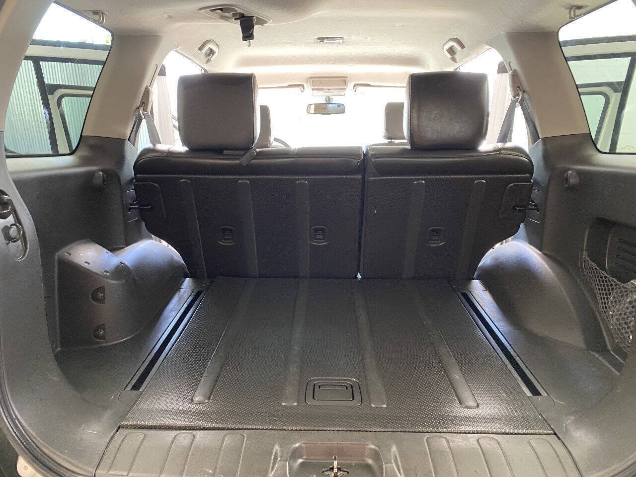 Used 2012 Nissan Xterra PRO-4X w/ Pro-4x Leather Pkg AWD/4WD image 28