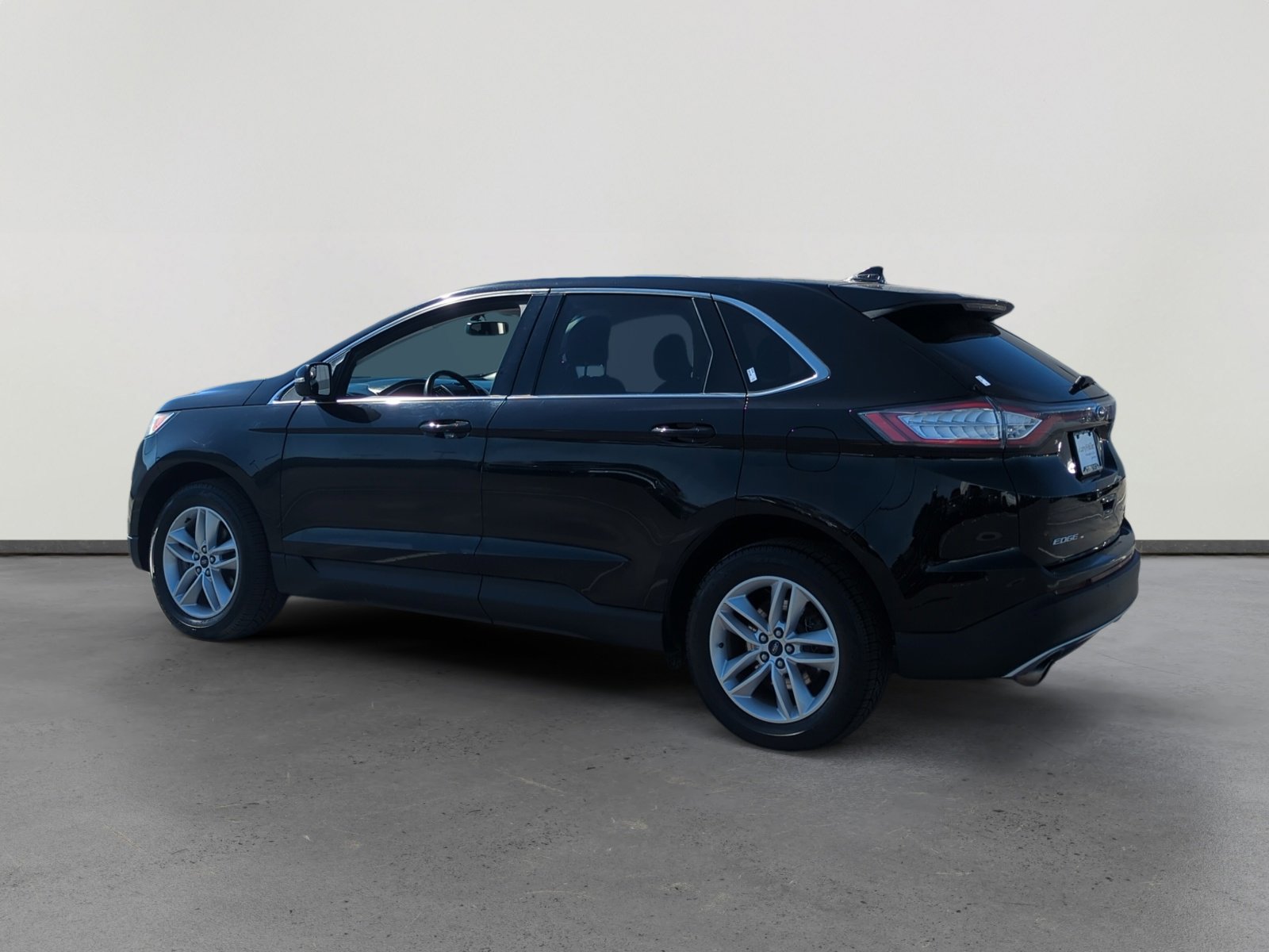 Used 2018 Ford Edge SEL w/ Equipment Group 201A image 3