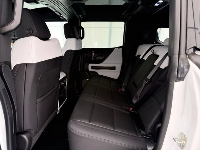 Used 2024 GMC Hummer EV 2X AWD/4WD image 16