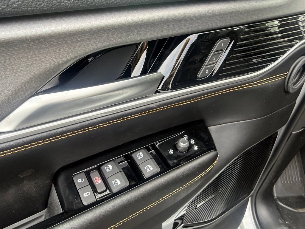 New 2026 Jeep Grand Wagoneer 4WD image 13