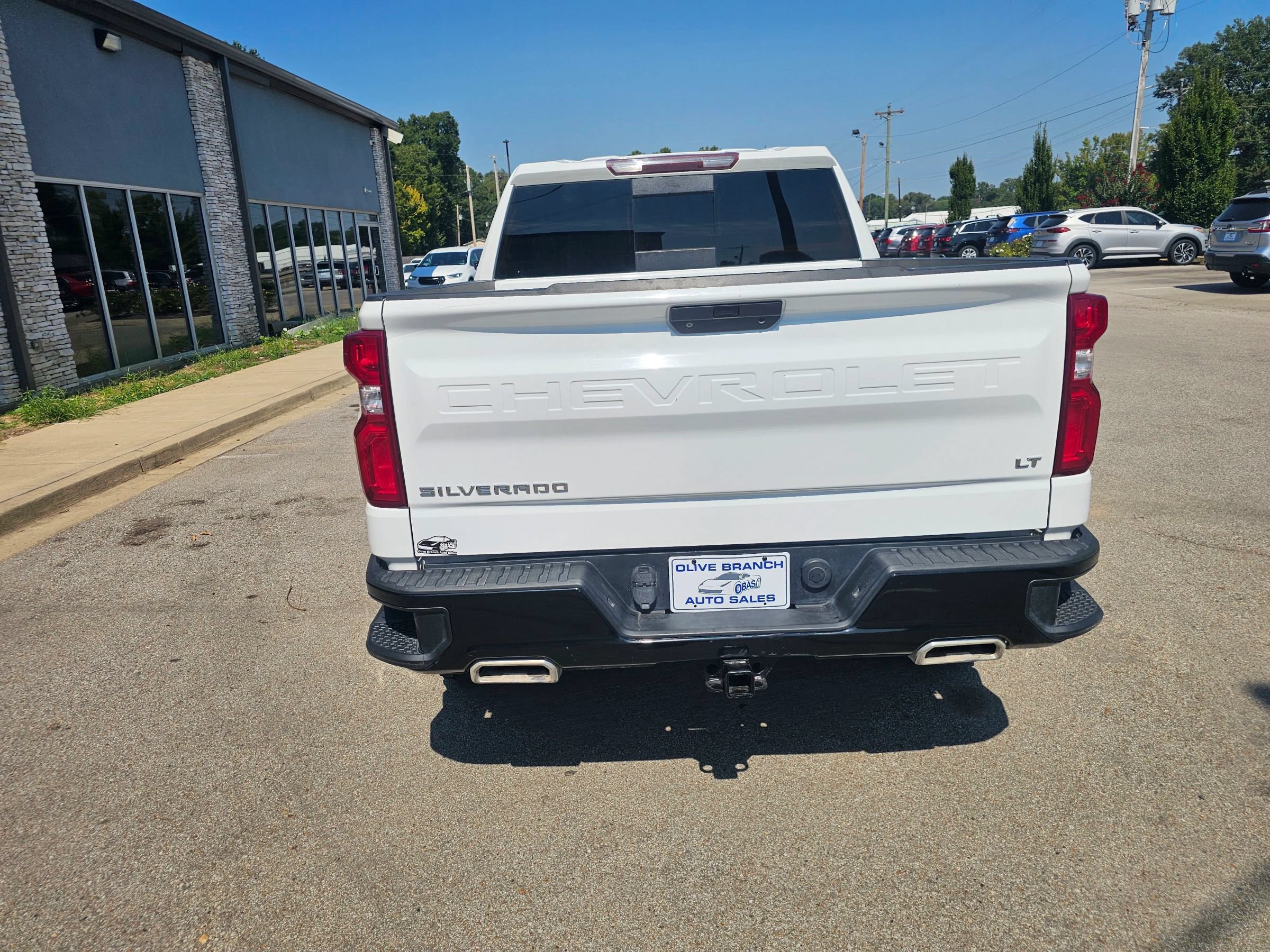 Used 2021 Chevrolet Silverado 1500 LT Trail Boss w/ Convenience Package II AWD/4WD image 3