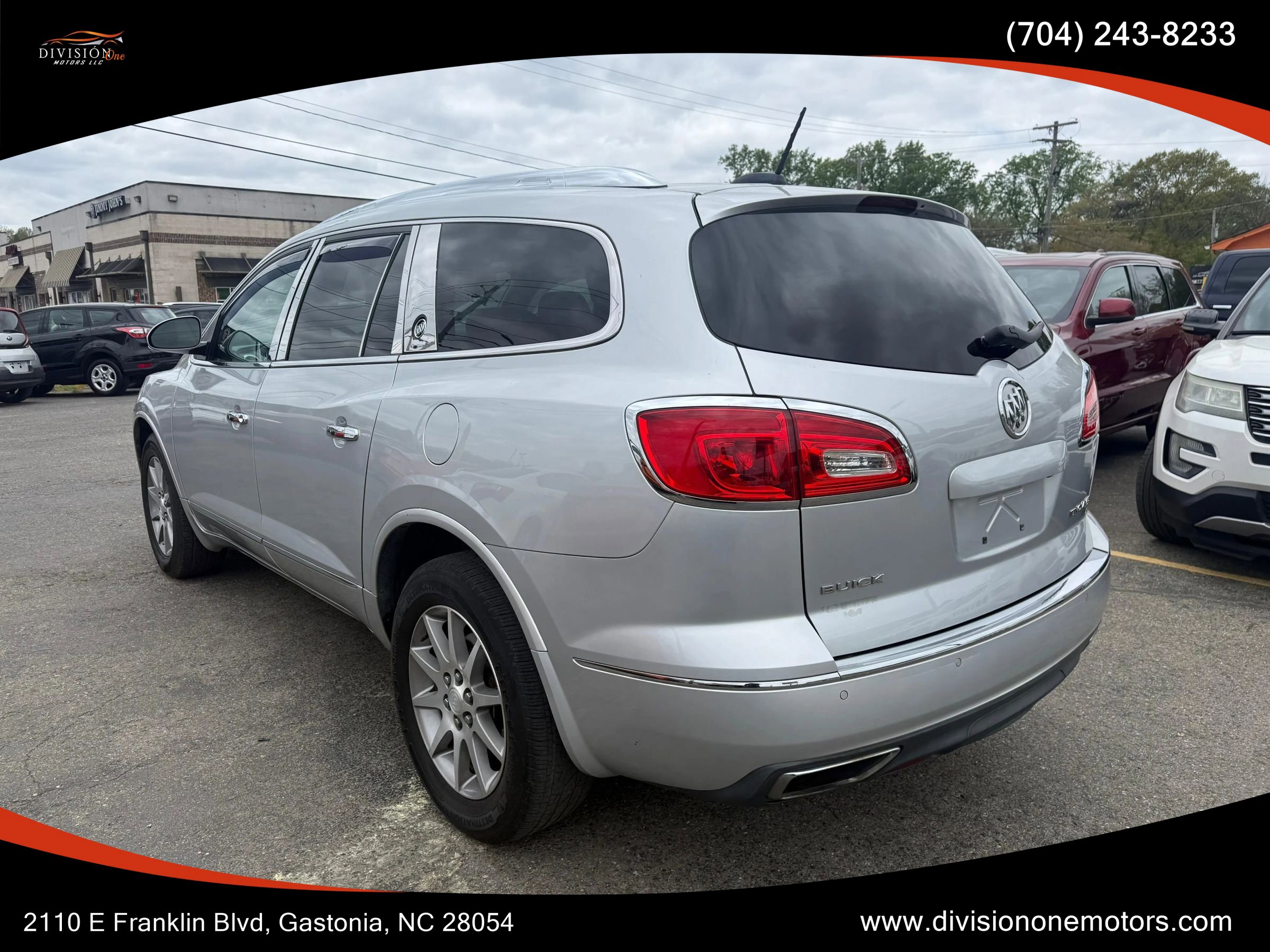 Used 2017 Buick Enclave Leather image 6