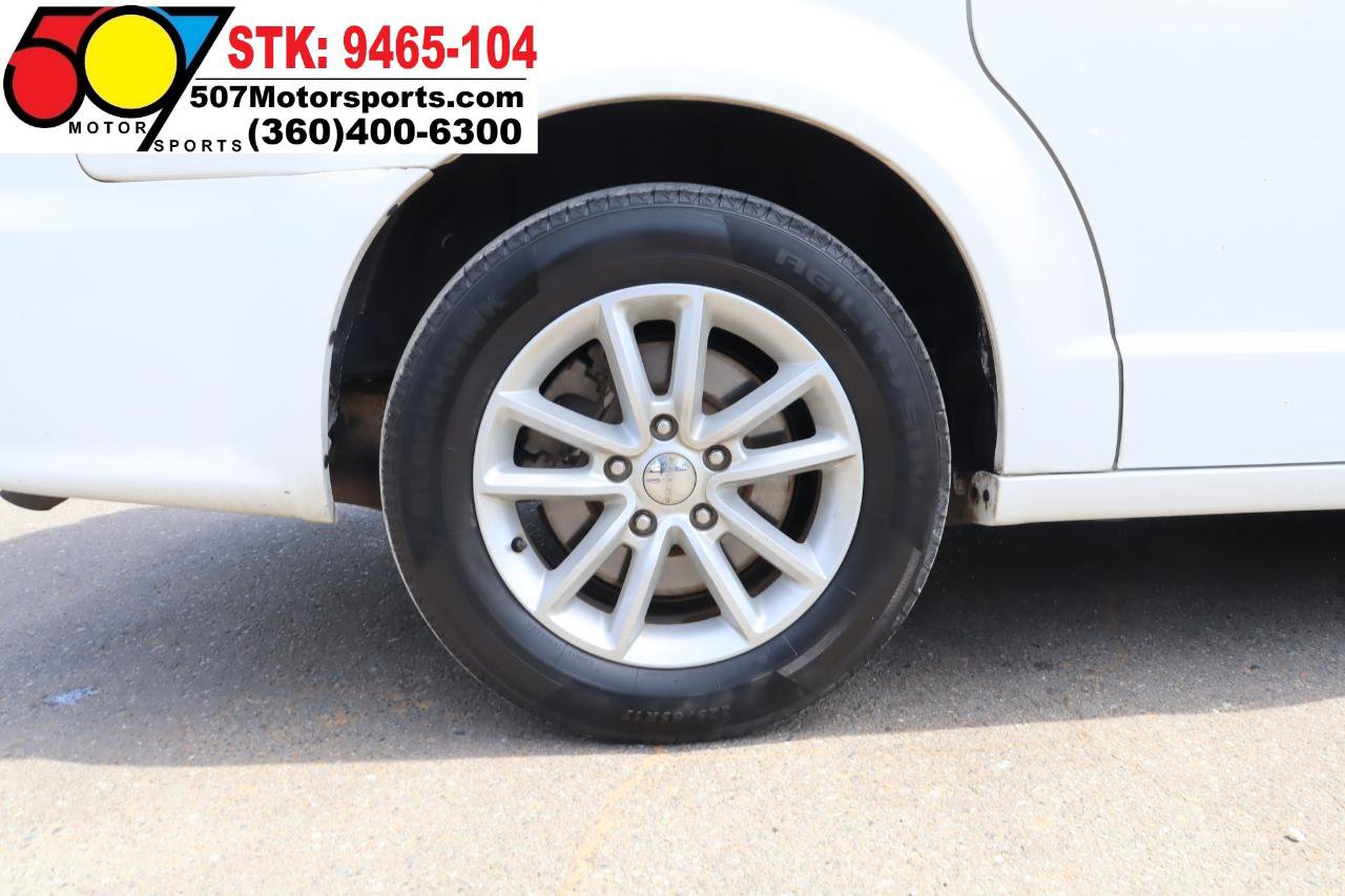 Used 2019 Dodge Grand Caravan SXT FWD image 24