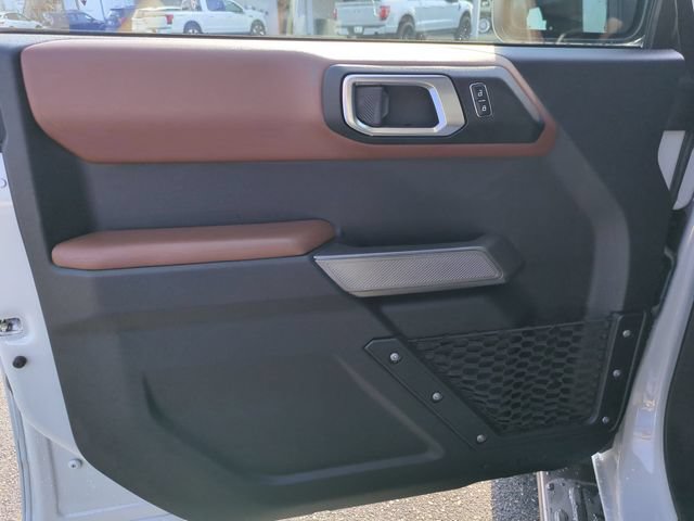 Used 2023 Ford Bronco Outer Banks w/ Sasquatch Package AWD/4WD image 12