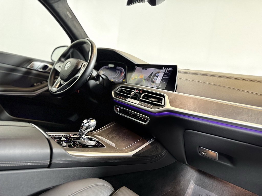 Used 2022 BMW X7 xDrive40i w/ Executive Package image 11