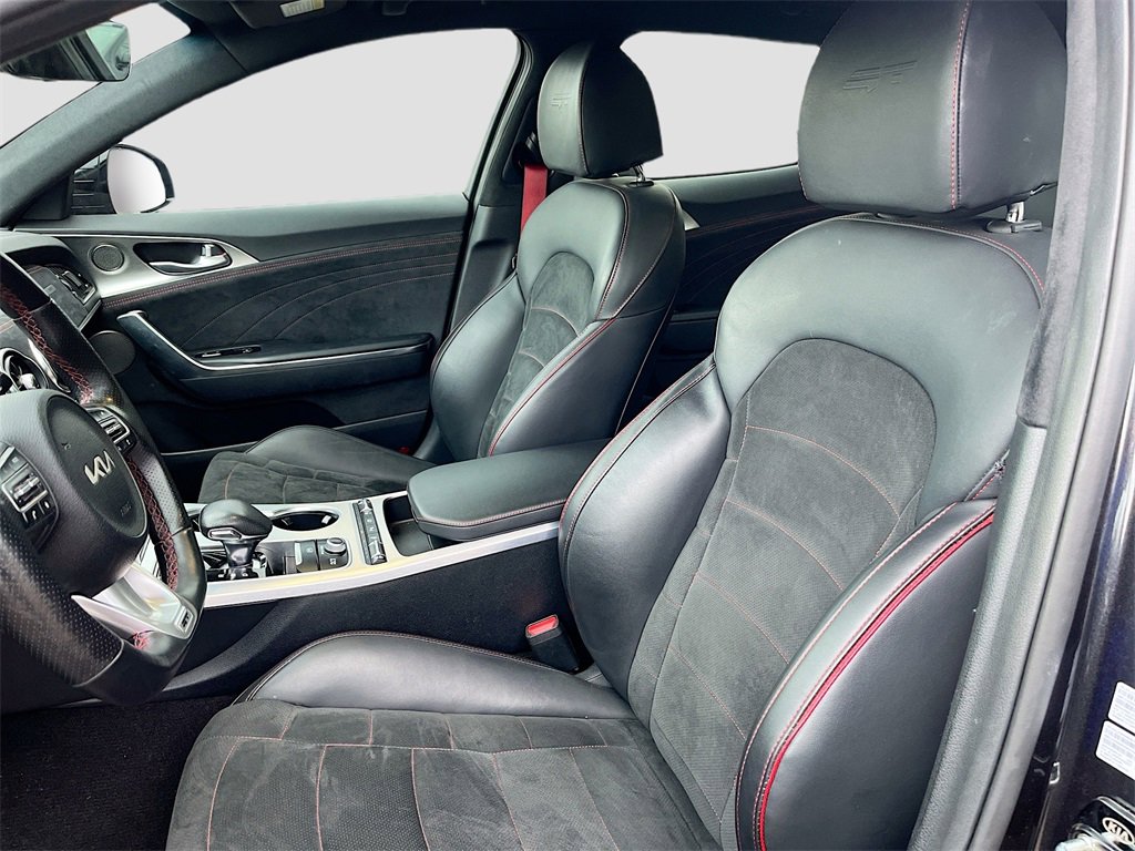 Used 2023 Kia Stinger GT2 image 22