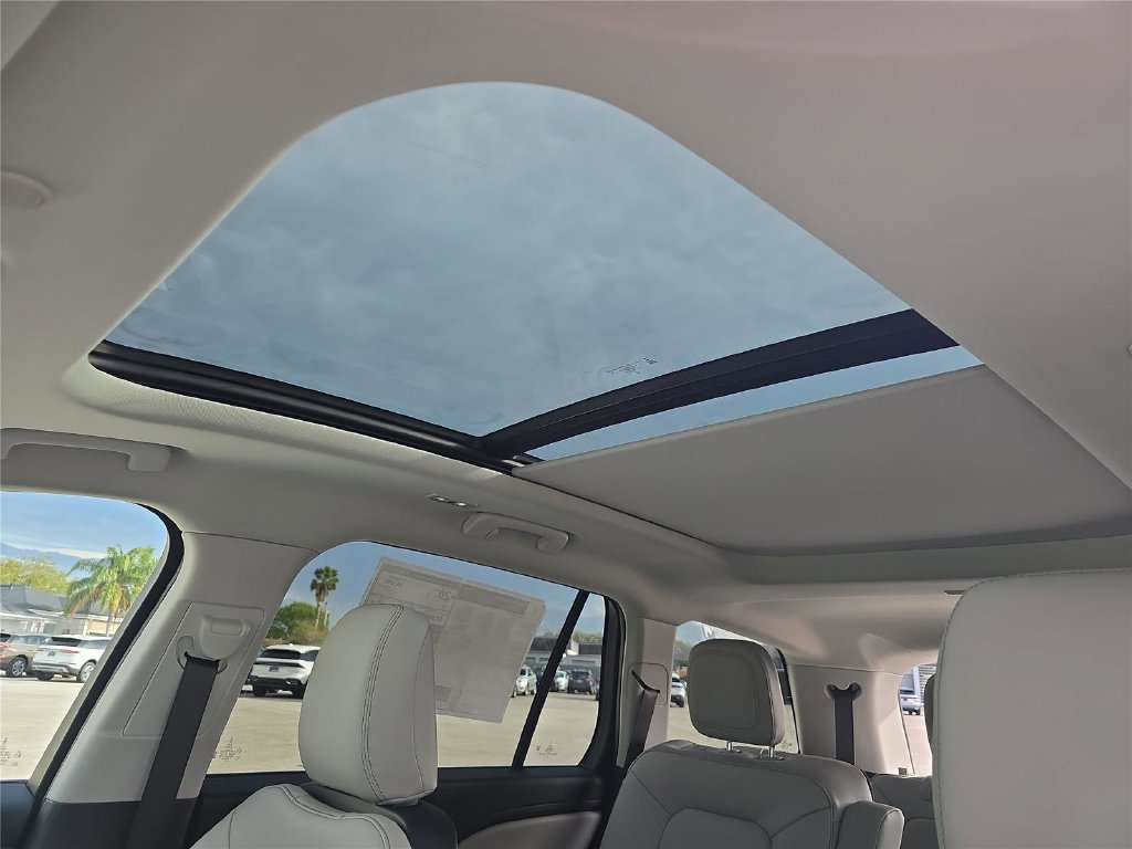 New 2026 Lincoln Aviator AWD image 24