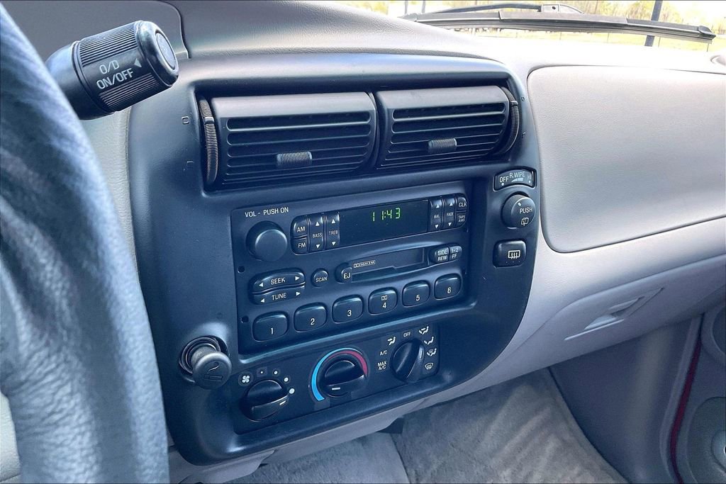 Used 1998 Ford Explorer Sport image 21