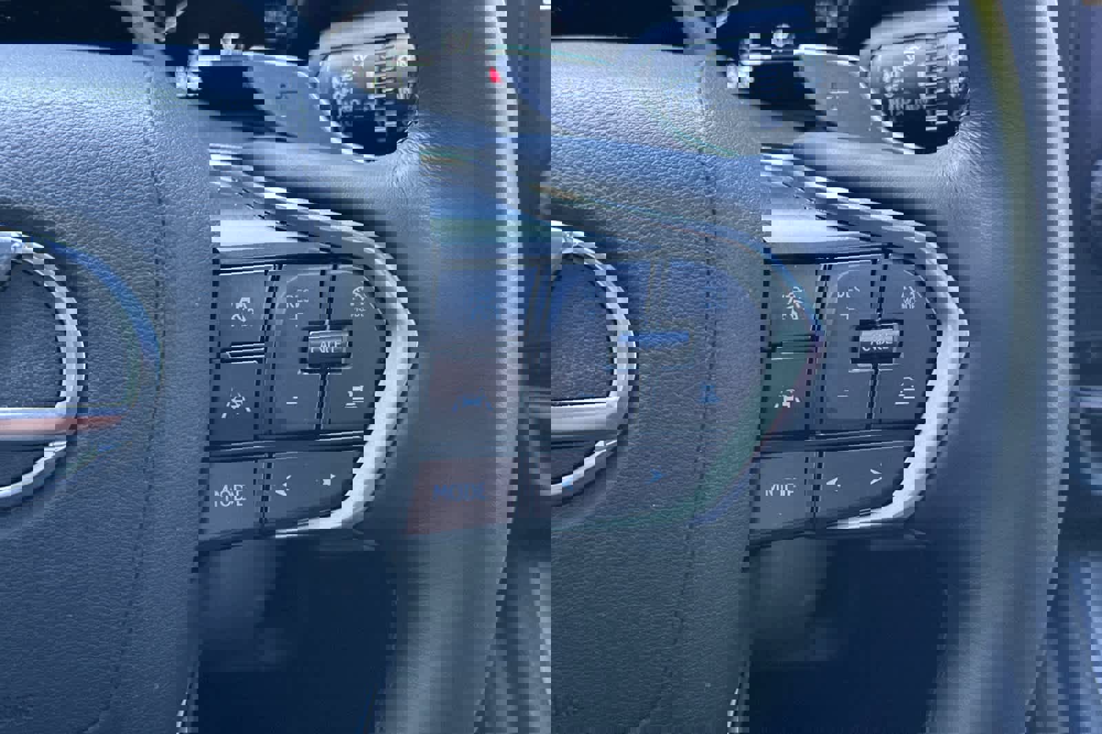 Used 2024 Lexus GX 550 w/ Accessory Package (Z1) image 28