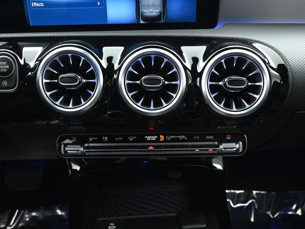 Used 2025 Mercedes-Benz CLA 250 image 41