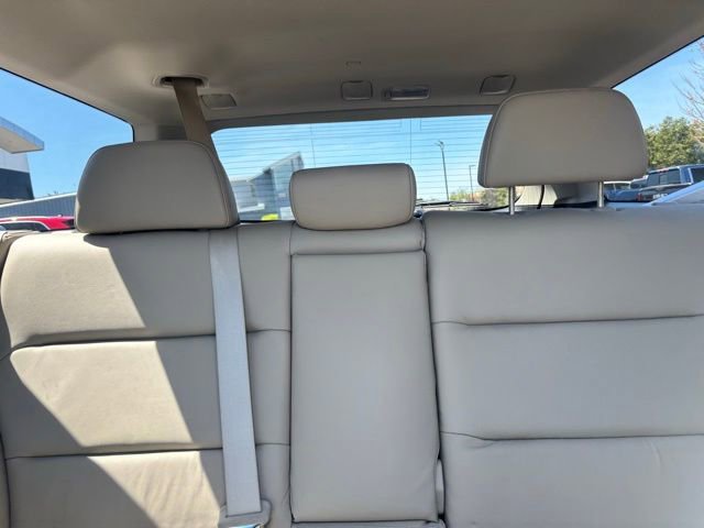 Used 2009 Subaru Outback 2.5i Limited AWD/4WD image 13