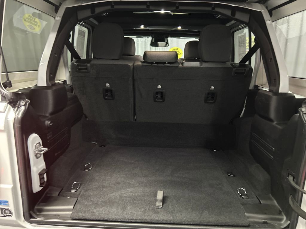 Used 2025 Jeep Wrangler Willys 4xe image 24