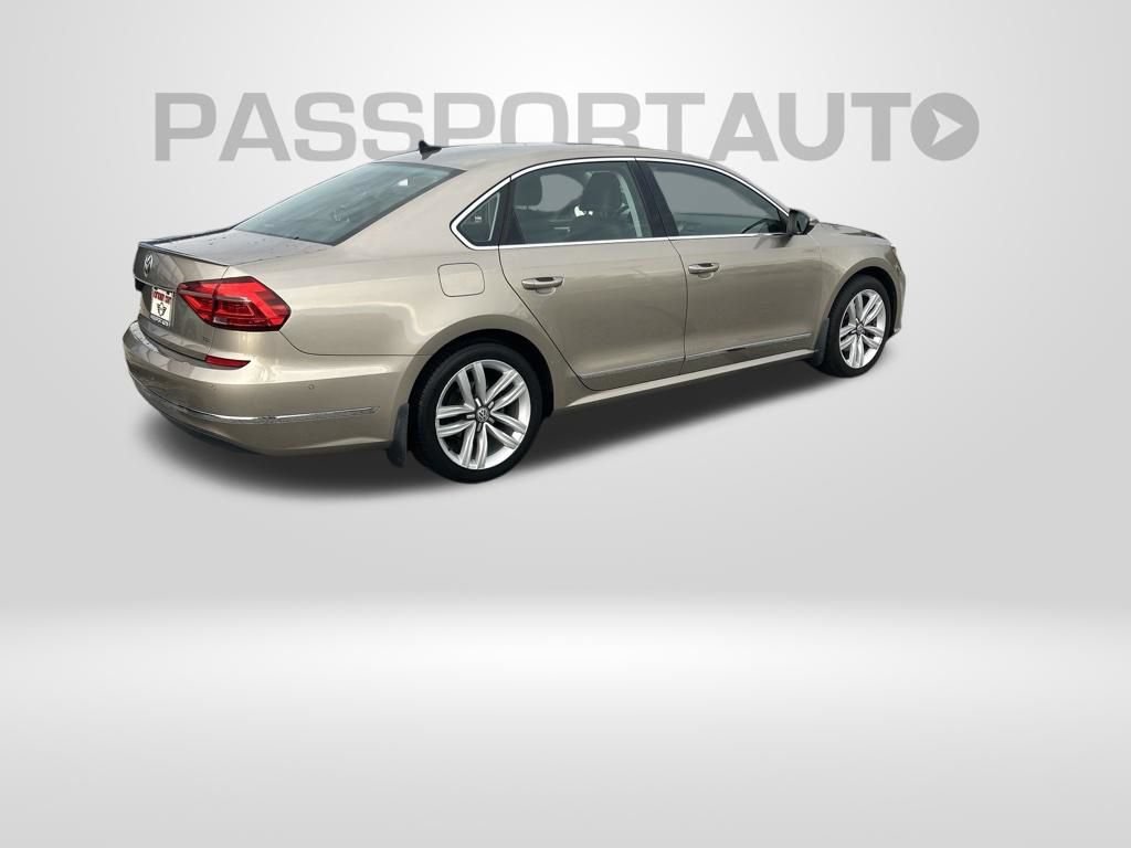 Used 2016 Volkswagen Passat 1.8T SEL Premium FWD image 8