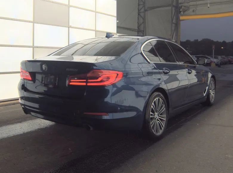 Used 2019 BMW 530i w/ Premium Package RWD image 2