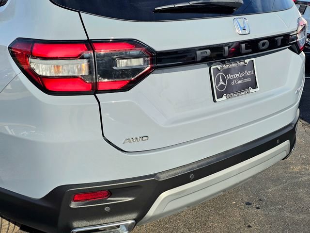Used 2023 Honda Pilot Elite image 15