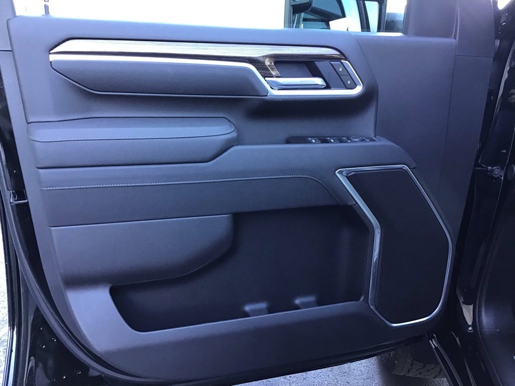 New 2026 Chevrolet Silverado 3500 LT image 28