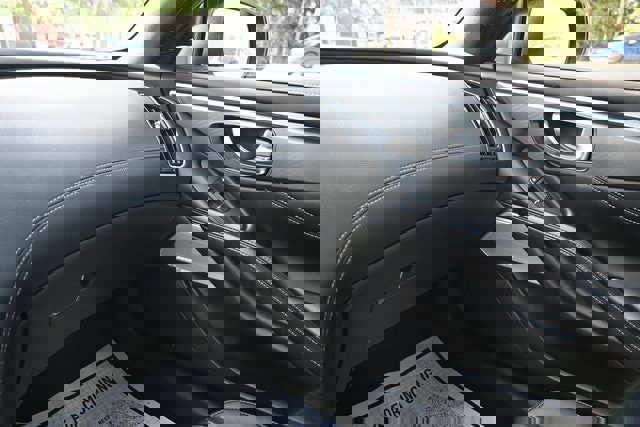 Used 2018 INFINITI Q60 3.0t Luxe image 25